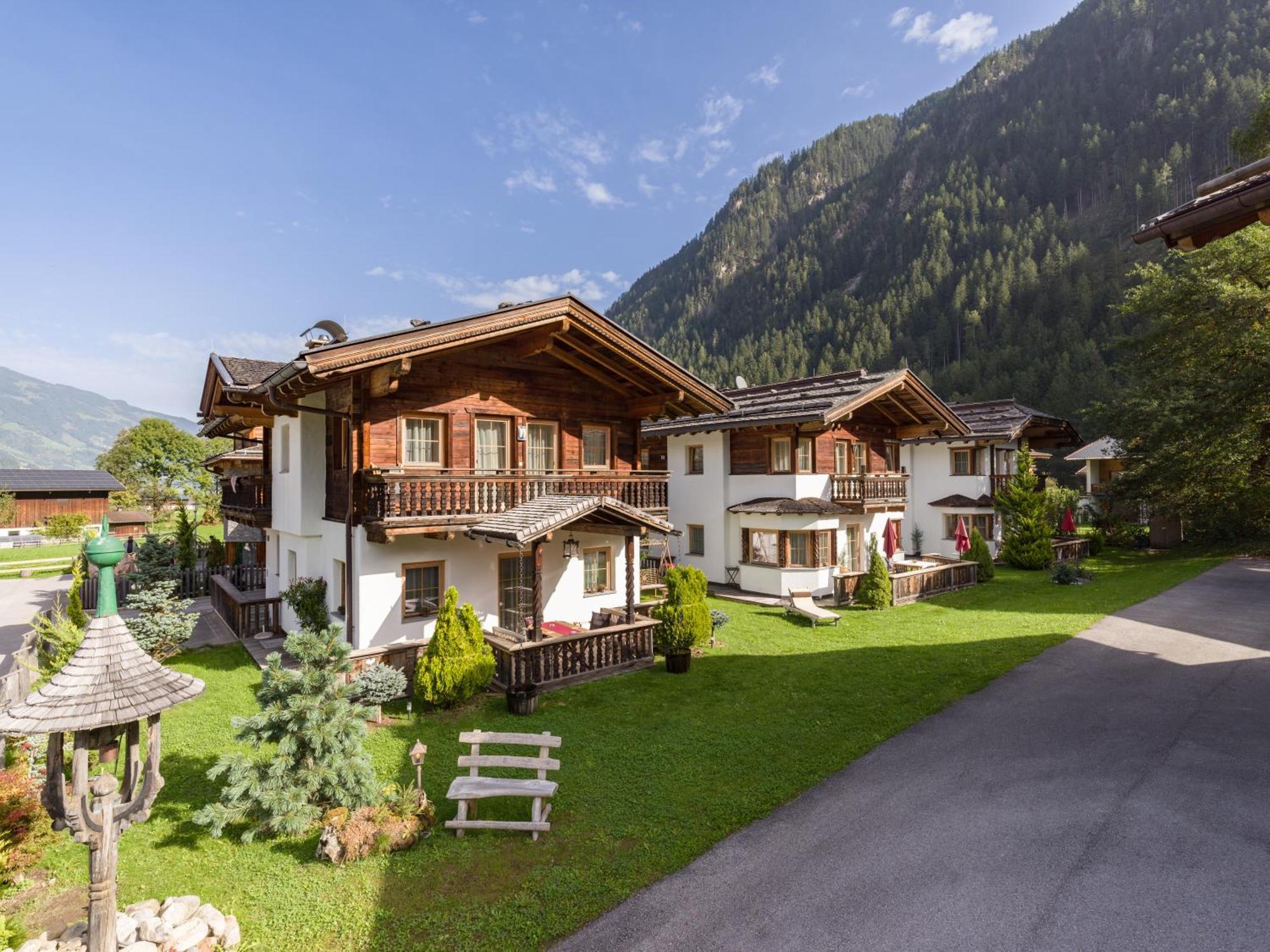 S'Dorfl Chalets Villa Mayrhofen Exterior photo